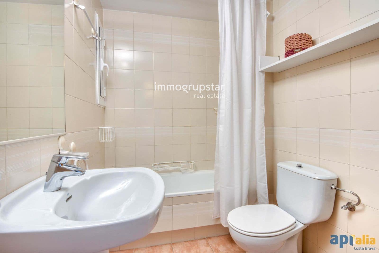 2 soveværelse Lejlighed til salg i Sant Feliu de Guixols med garage - € 375.000 (Ref: 9748254)