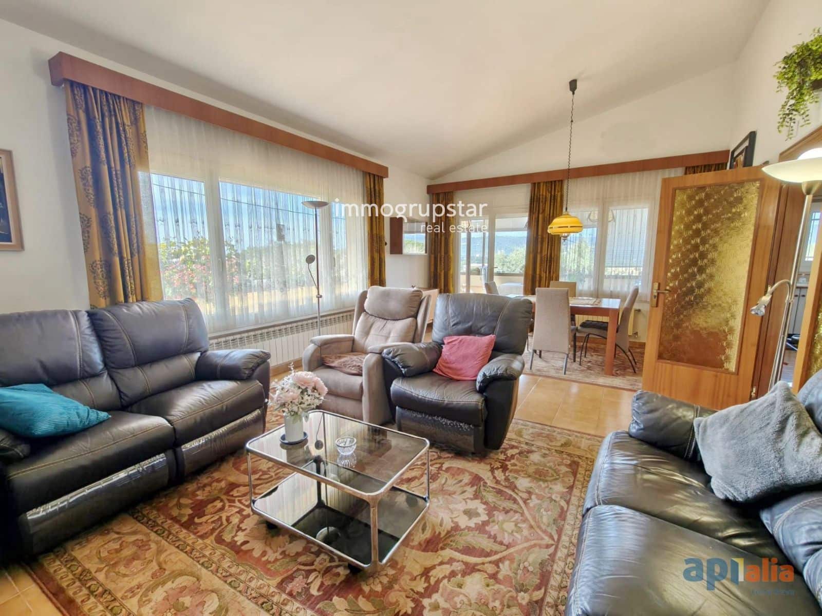 4 bedroom Villa for sale in Sant Antoni de Calonge with garage - € 565,000 (Ref: 9765323)