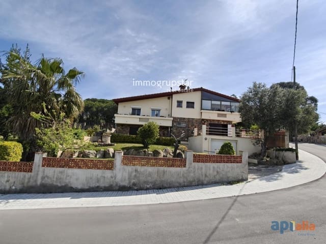 4 soveværelse Villa til salg i Sant Antoni de Calonge, Calonge i Sant Antoni med garage - € 565.000 (Ref: 9765323)