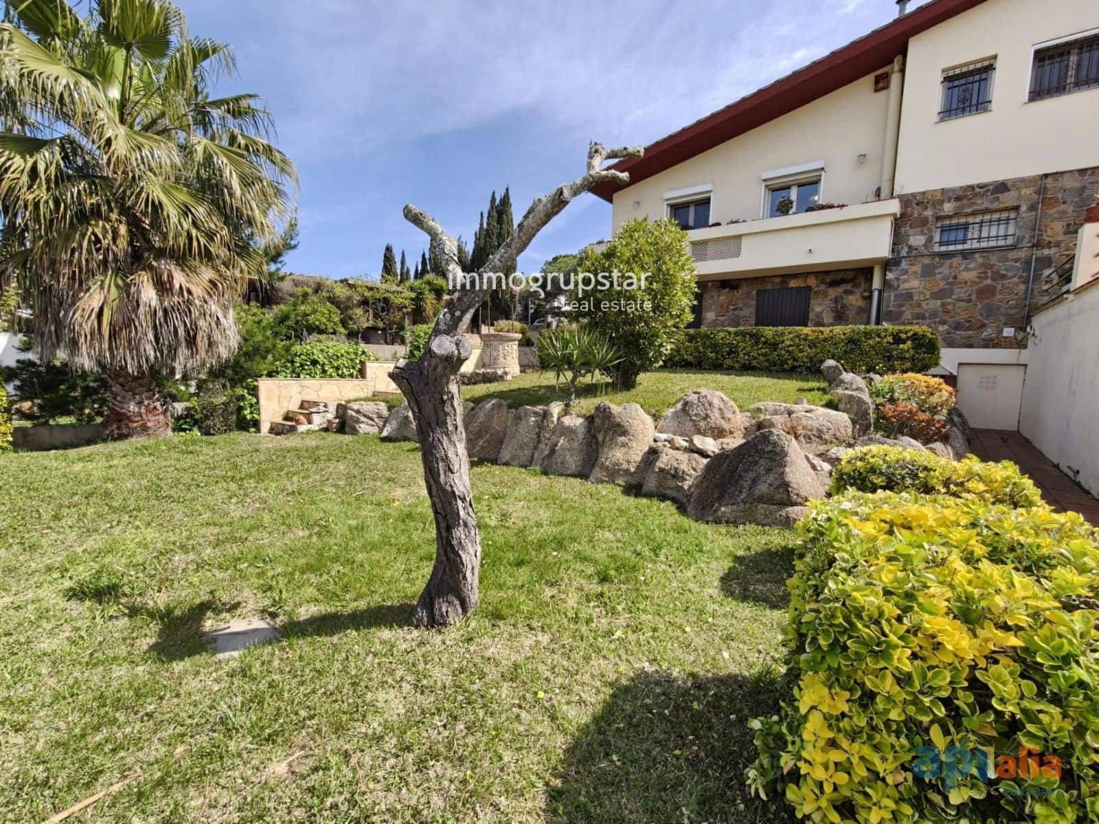 4 bedroom Villa for sale in Sant Antoni de Calonge with garage - € 565,000 (Ref: 9765323)