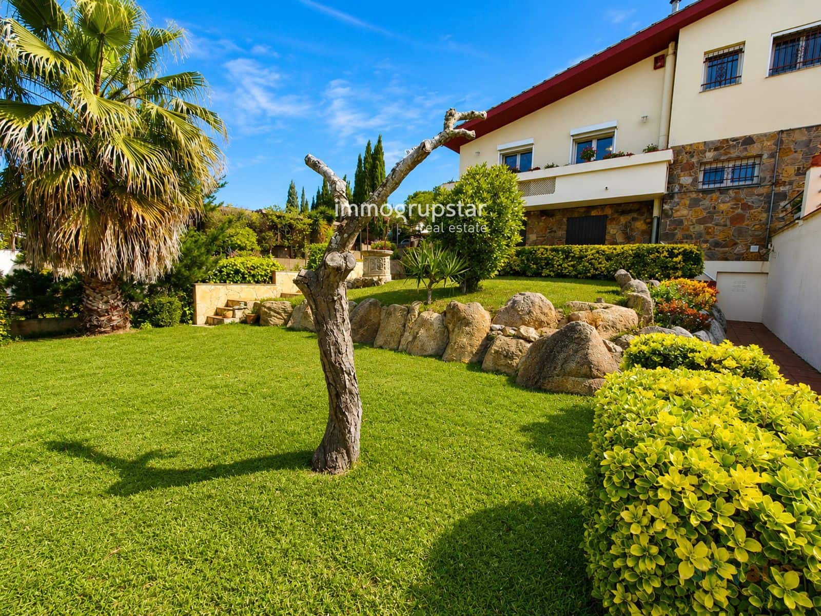 4 bedroom Villa for sale in Sant Antoni de Calonge with garage - € 565,000 (Ref: 9765323)