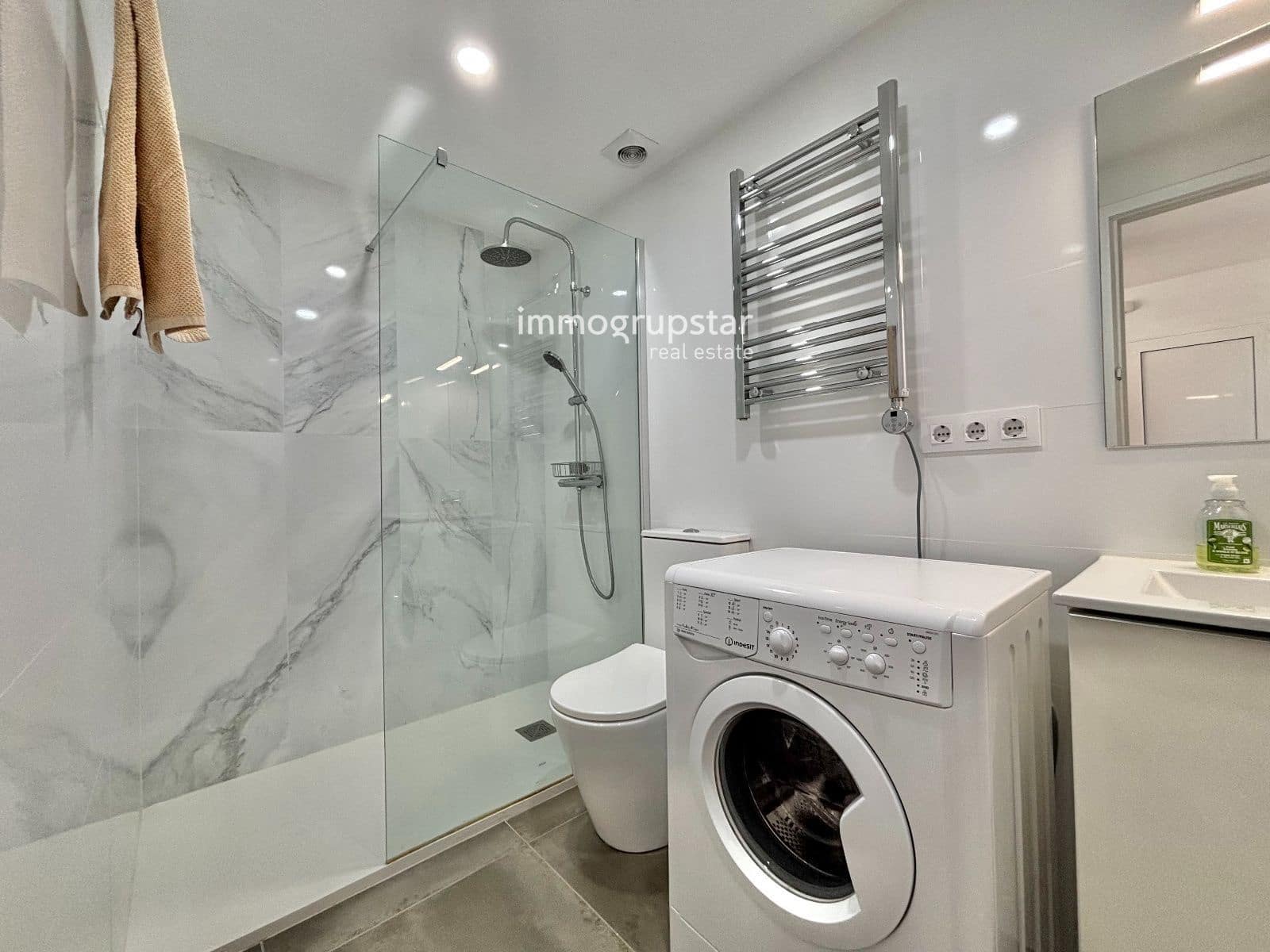 2 makuuhuone Kattohuoneisto myytävänä paikassa Castell-Platja d'Aro - 295 000 € (Ref: 9769048)