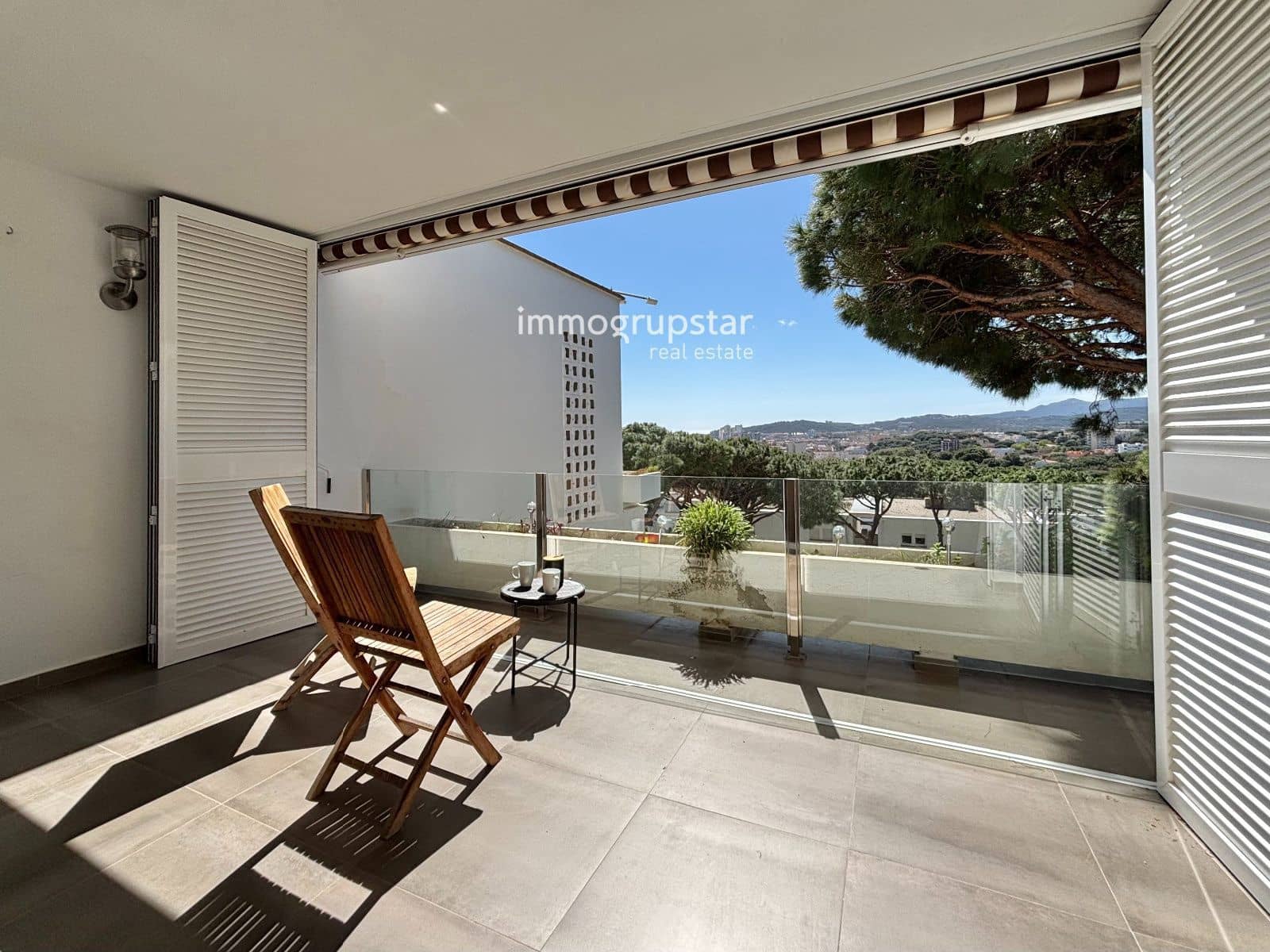 2 makuuhuone Kattohuoneisto myytävänä paikassa Castell-Platja d'Aro - 295 000 € (Ref: 9769048)