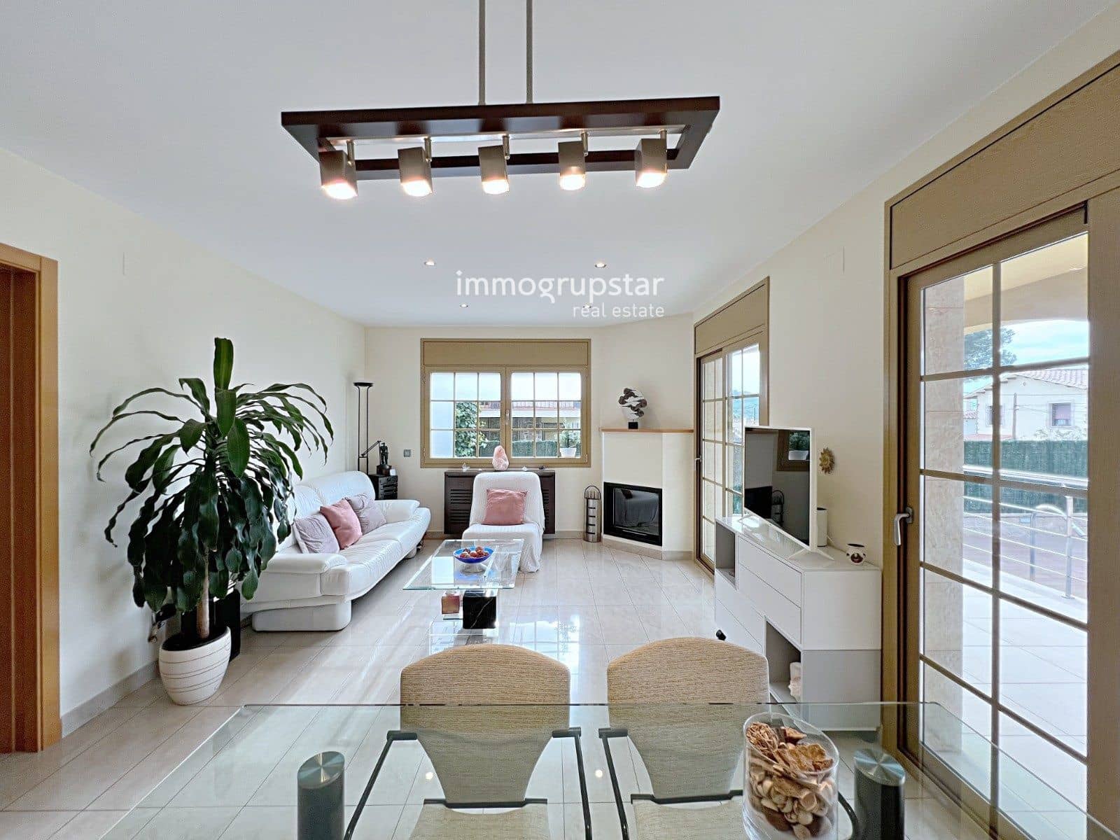 4 bedroom Villa for sale in Platja d'Aro with pool garage - € 725,000 (Ref: 9769137)