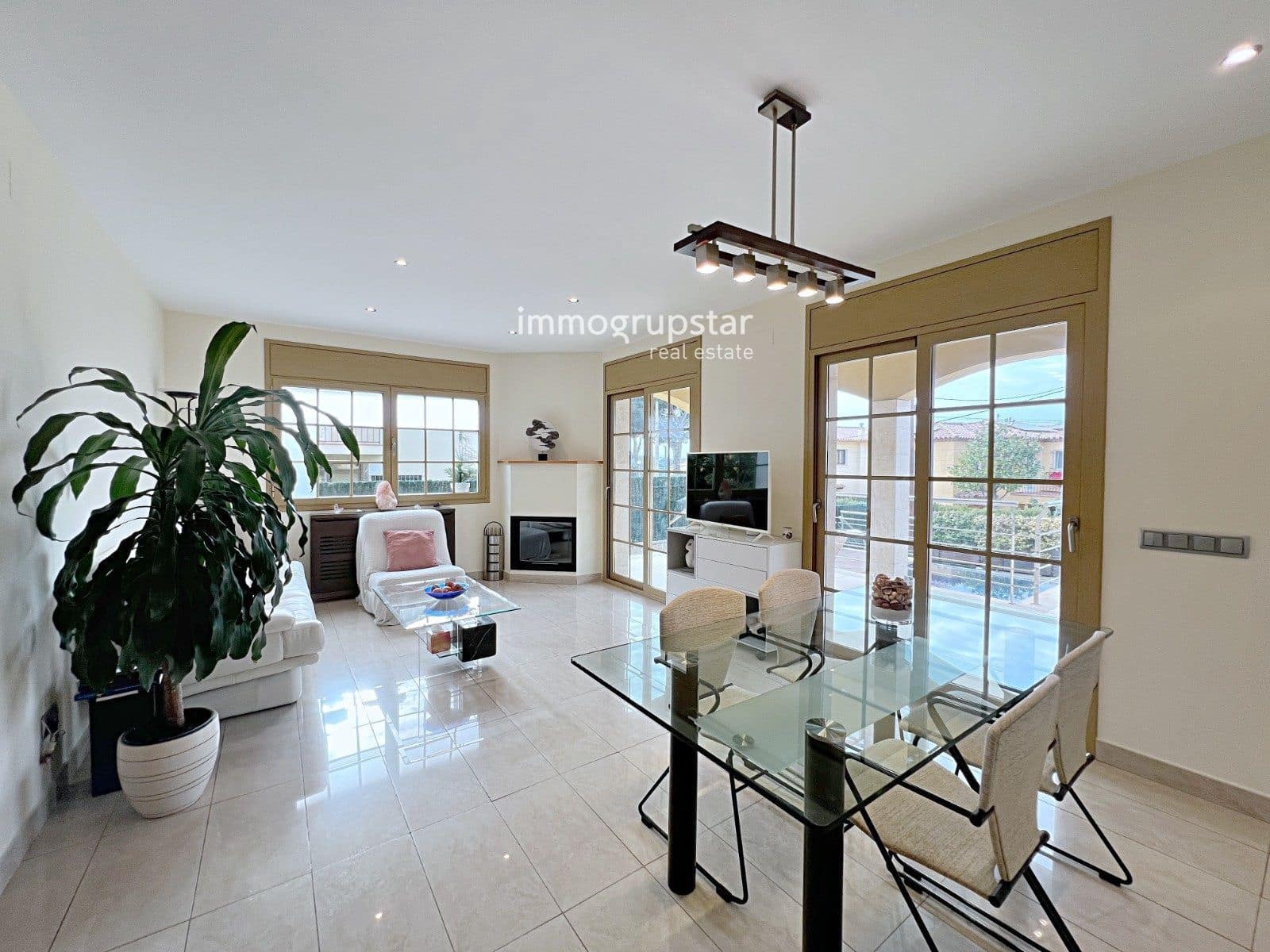 4 bedroom Villa for sale in Platja d'Aro with pool garage - € 725,000 (Ref: 9769137)