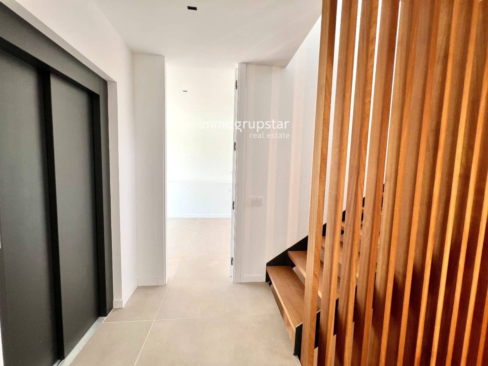 4 chambre Villa/Maison à vendre à Sa Riera avec piscine garage - 1 250 000 € (Ref: 9781272)