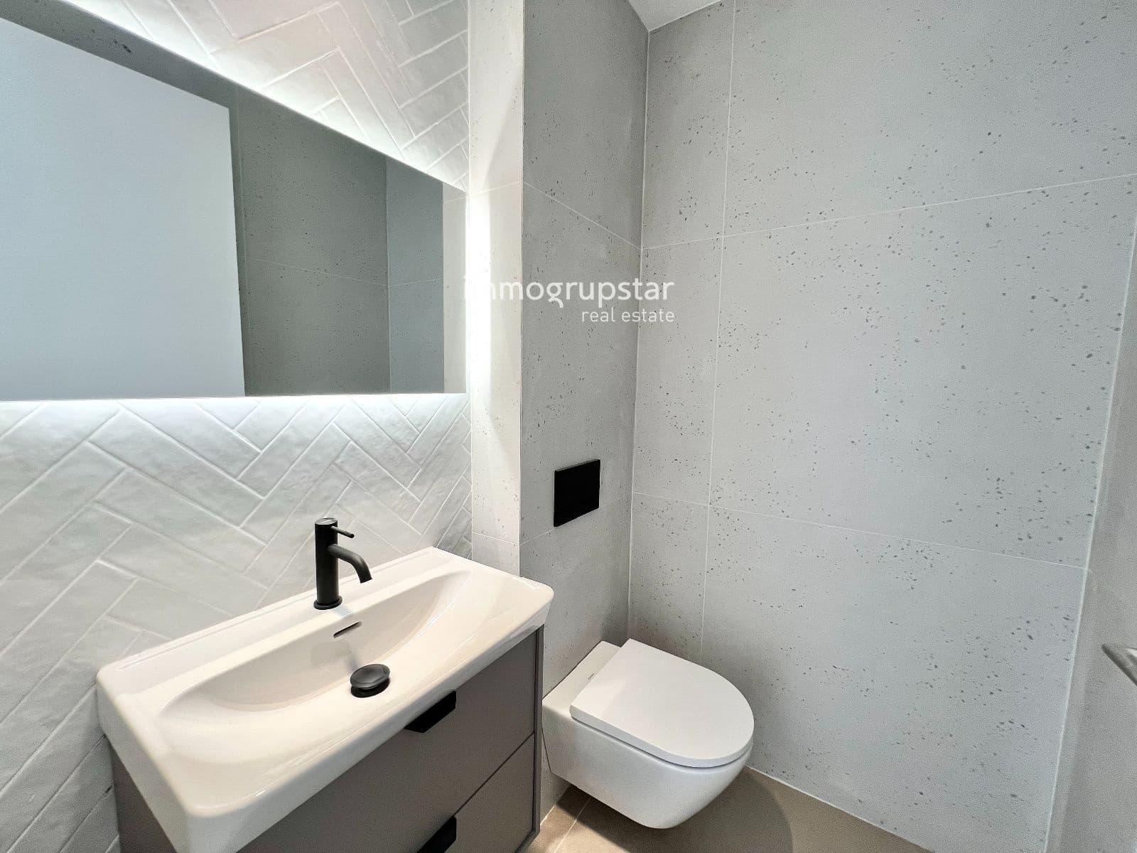 4 chambre Villa/Maison à vendre à Sa Riera avec piscine garage - 1 250 000 € (Ref: 9781272)