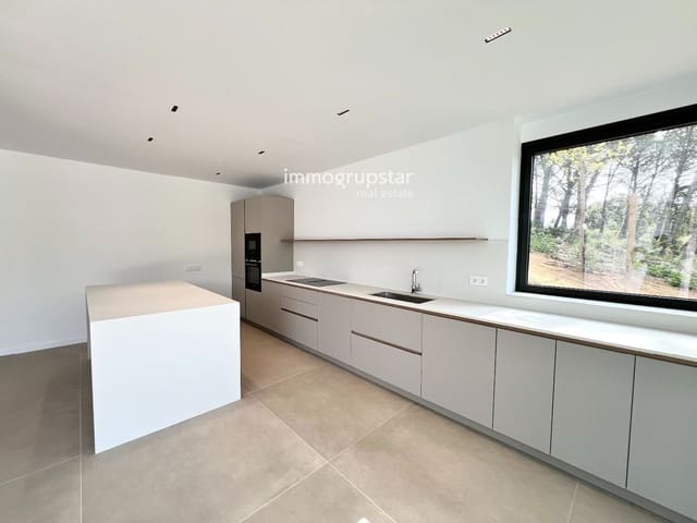 4 chambre Villa/Maison à vendre à Sa Riera, Begur avec piscine garage - 1 250 000 € (Ref: 9781272)