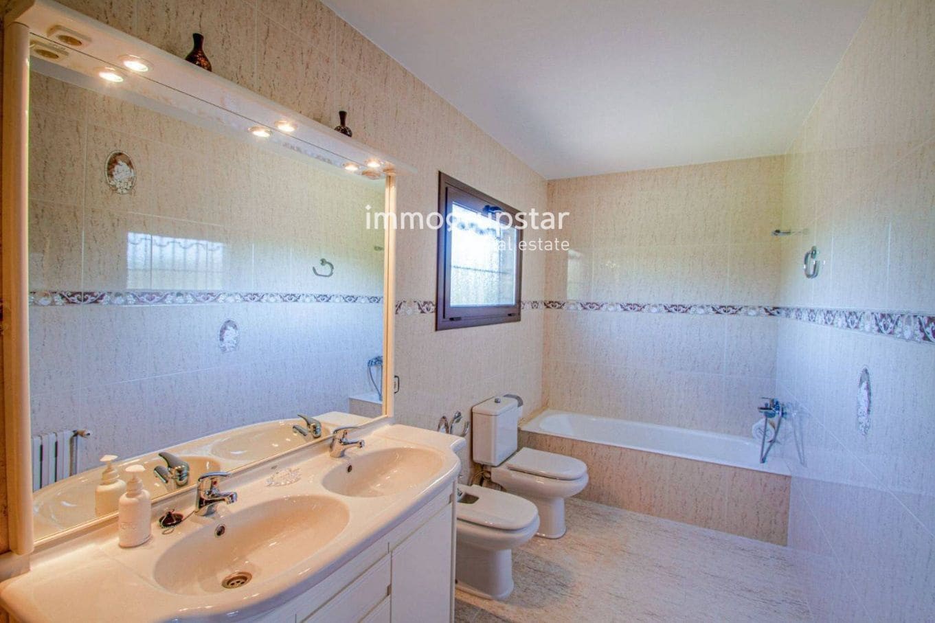 5 sypialnia Willa na sprzedaż w Calonge i Sant Antoni z basenem garażem - 1 050 000 € (Ref: 9782184)