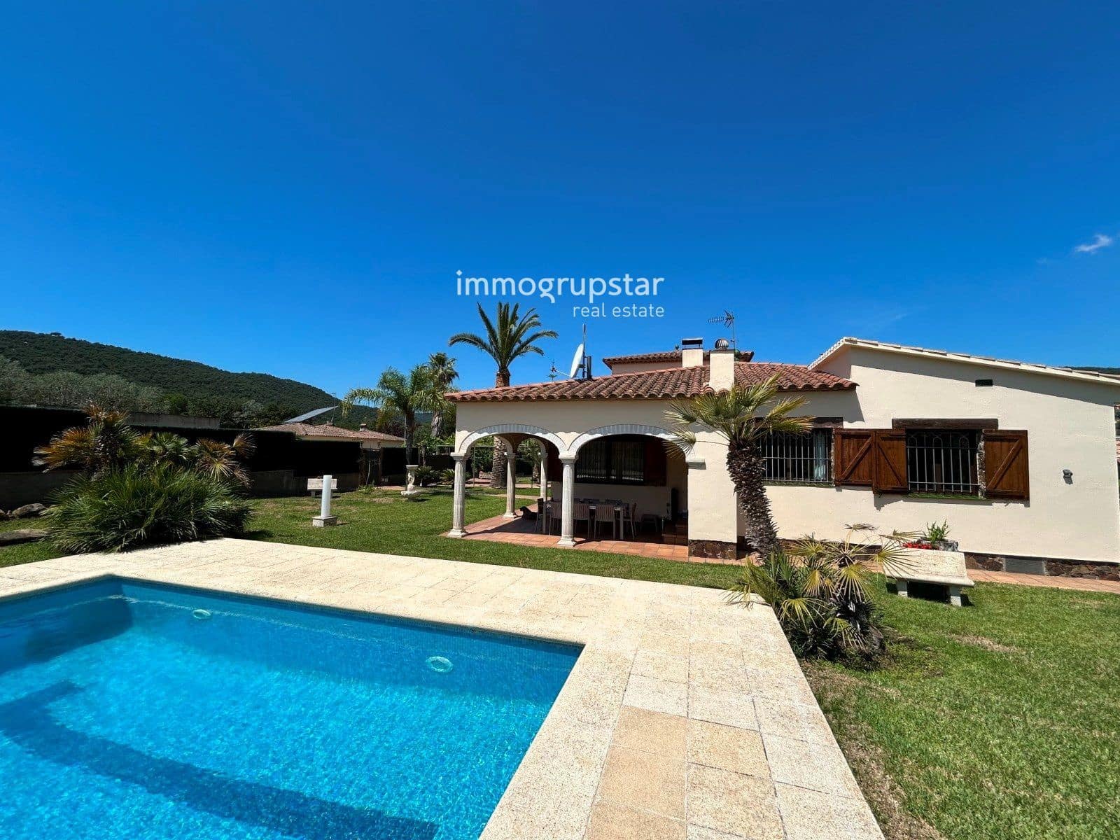 5 sypialnia Willa na sprzedaż w Calonge i Sant Antoni z basenem garażem - 1 050 000 € (Ref: 9782184)