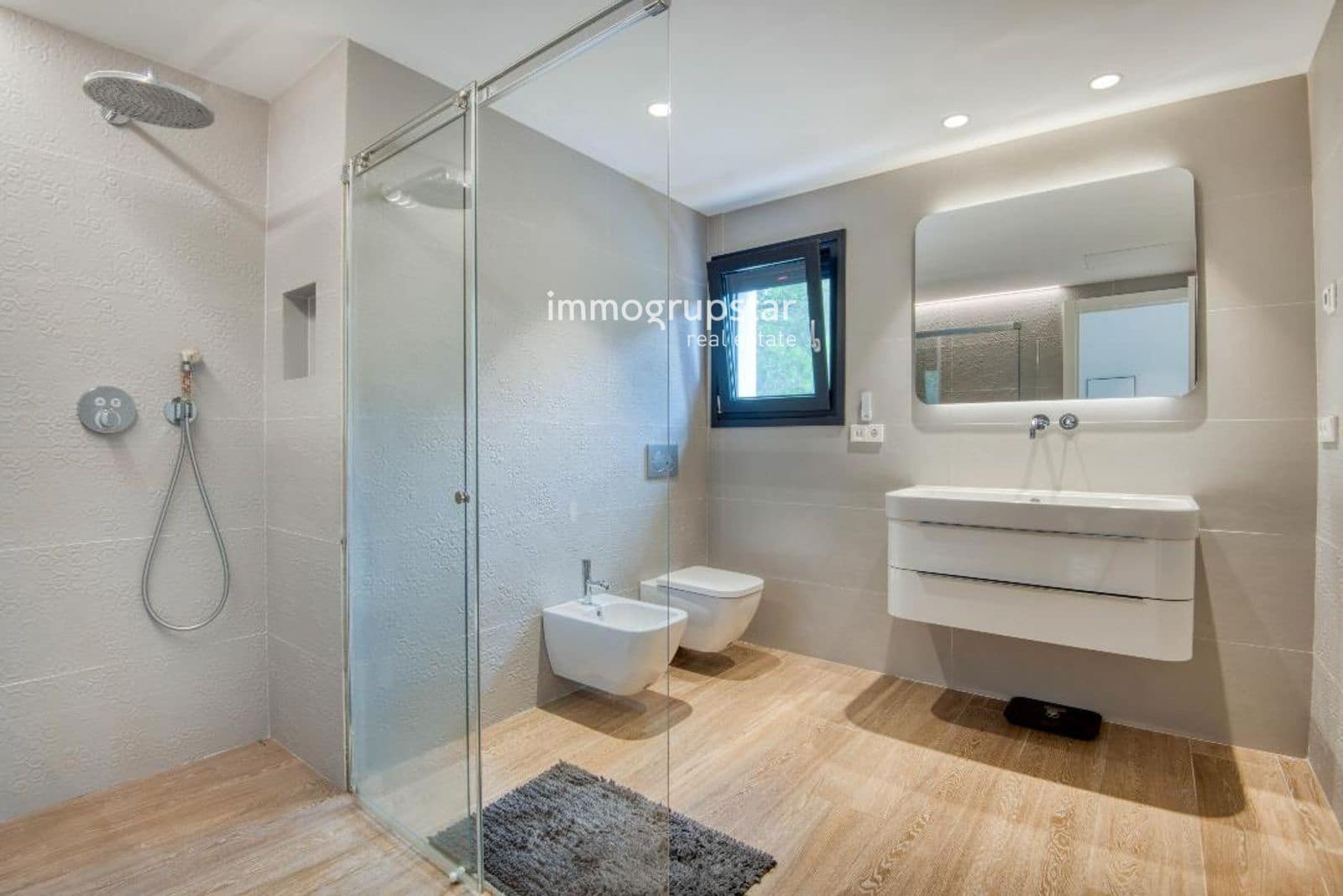 5 sypialnia Willa na sprzedaż w Santa Cristina d'Aro z basenem garażem - 2 800 000 € (Ref: 9798414)