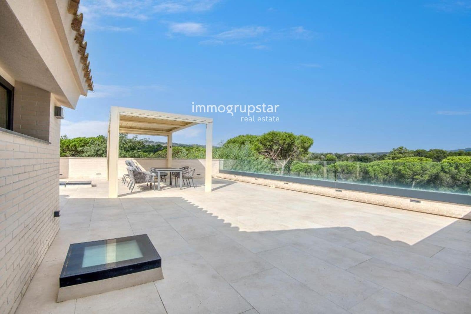 5 sypialnia Willa na sprzedaż w Santa Cristina d'Aro z basenem garażem - 2 800 000 € (Ref: 9798414)