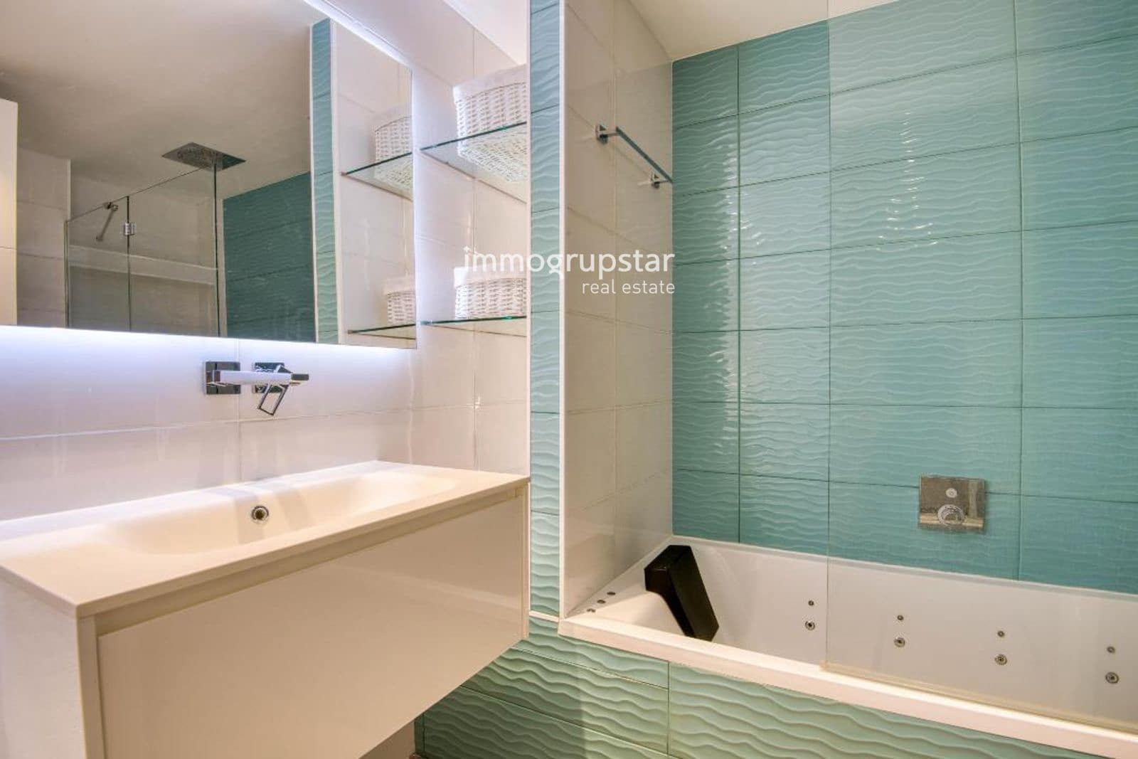 5 sypialnia Willa na sprzedaż w Santa Cristina d'Aro z basenem garażem - 2 800 000 € (Ref: 9798414)