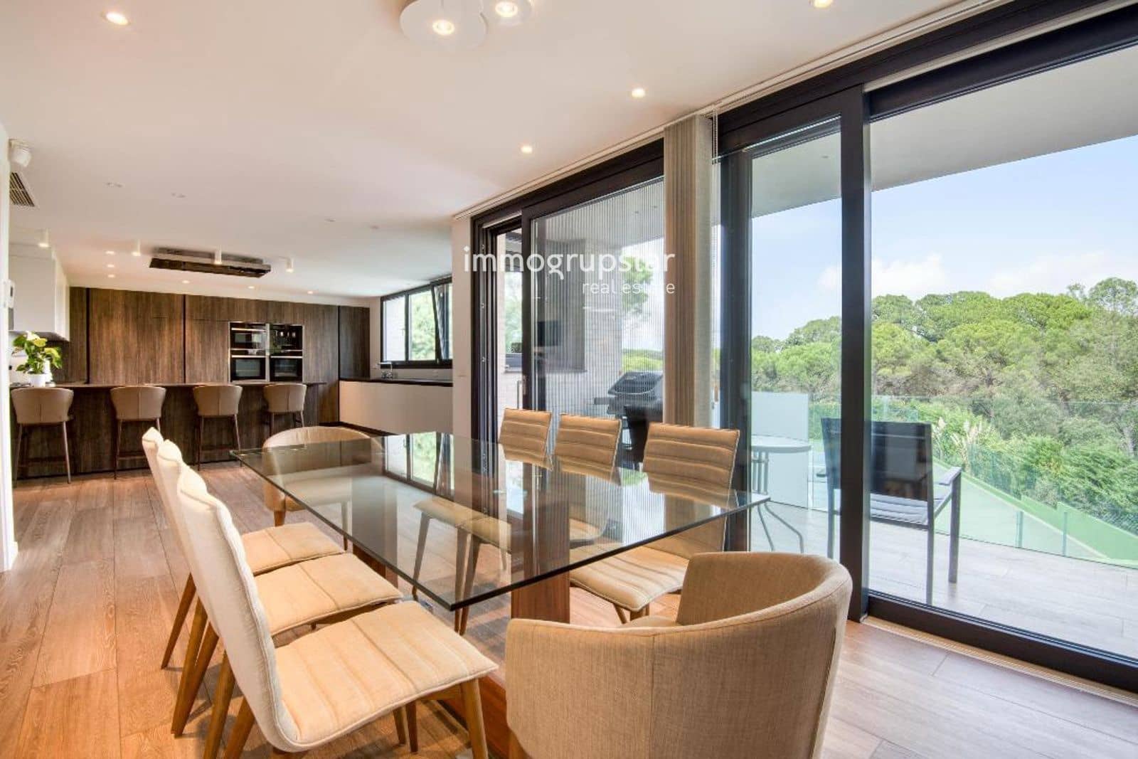 5 sypialnia Willa na sprzedaż w Santa Cristina d'Aro z basenem garażem - 2 800 000 € (Ref: 9798414)