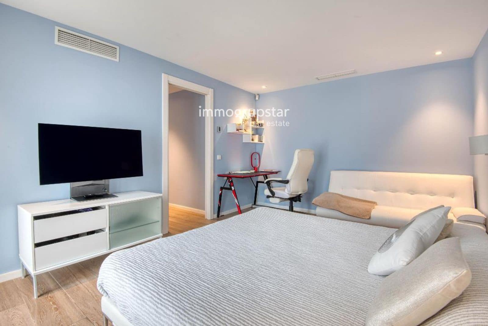 5 sypialnia Willa na sprzedaż w Santa Cristina d'Aro z basenem garażem - 2 800 000 € (Ref: 9798414)