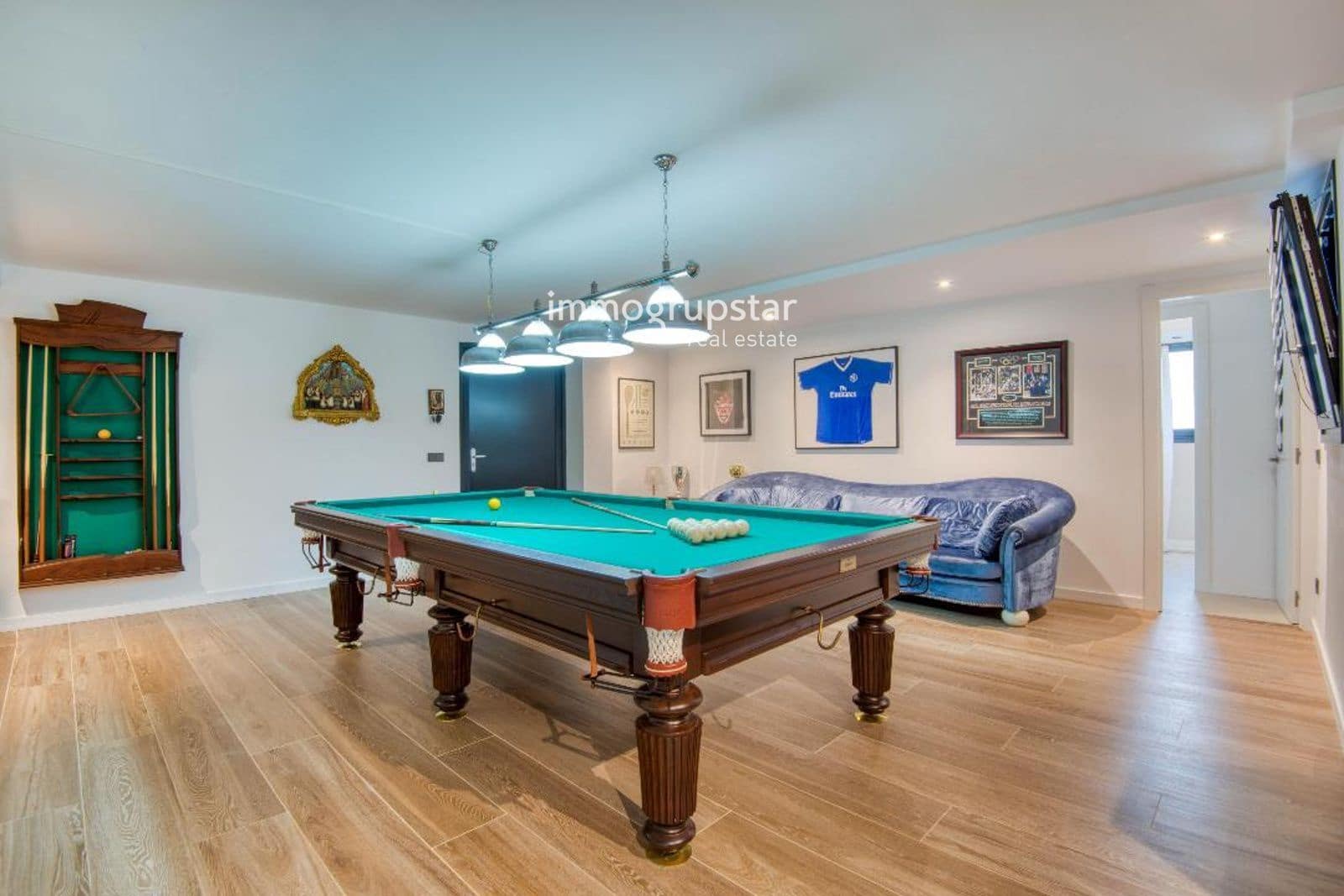 5 sypialnia Willa na sprzedaż w Santa Cristina d'Aro z basenem garażem - 2 800 000 € (Ref: 9798414)