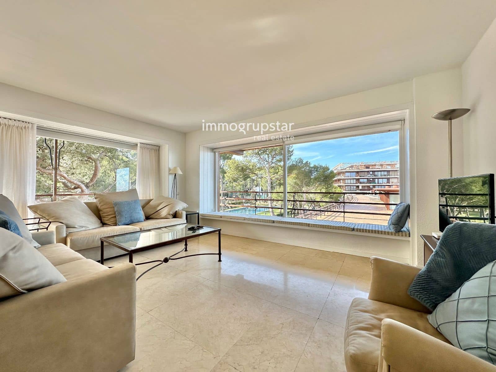 2 slaapkamer Flat te koop in Sant Antoni de Calonge met zwembad garage - € 595.000 (Ref: 9813549)