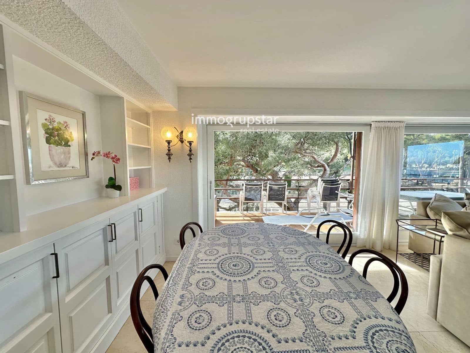 2 slaapkamer Flat te koop in Sant Antoni de Calonge met zwembad garage - € 595.000 (Ref: 9813549)