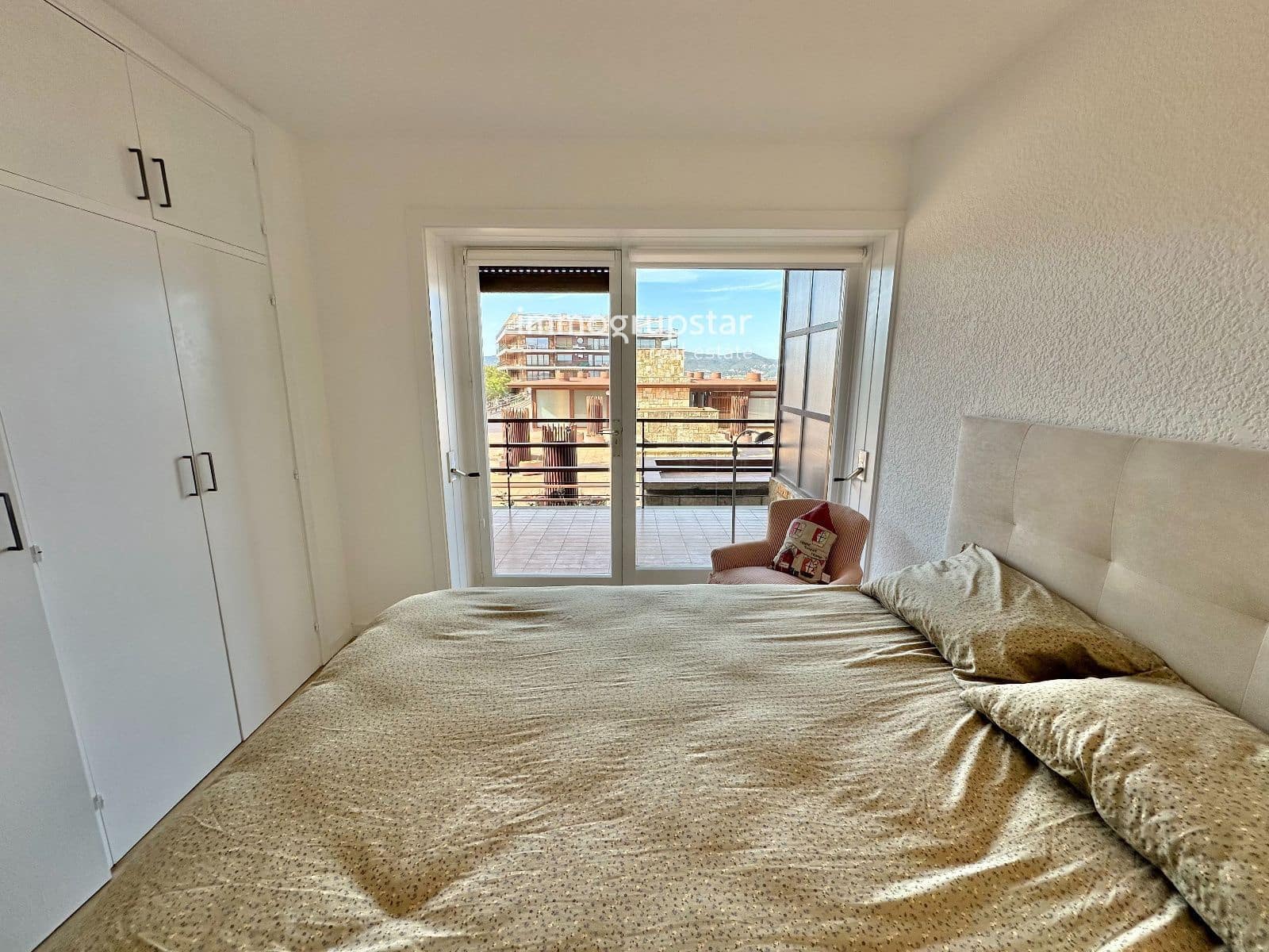 2 slaapkamer Flat te koop in Sant Antoni de Calonge met zwembad garage - € 595.000 (Ref: 9813549)