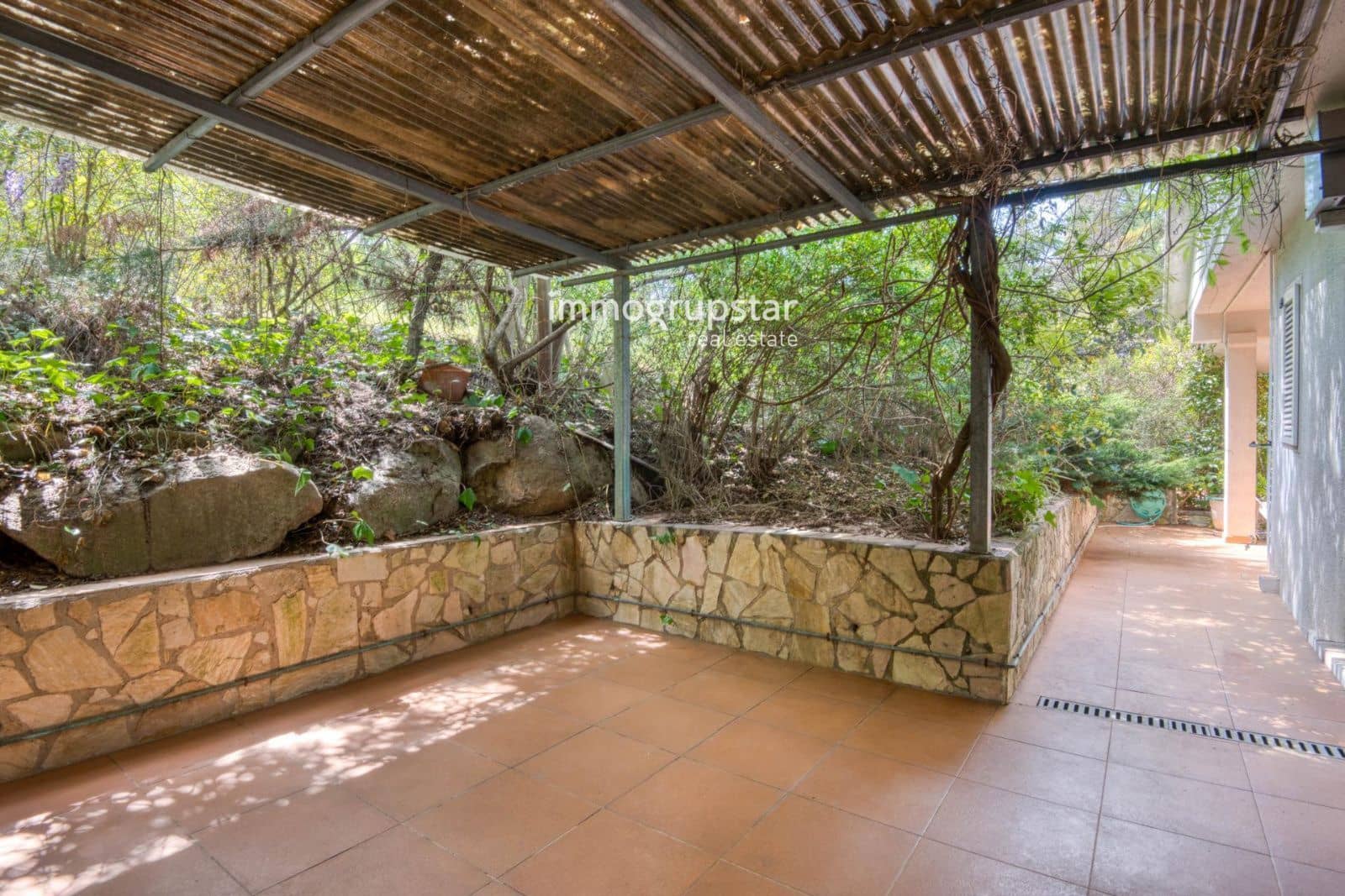 3 Zimmer Villa zu verkaufen in Santa Cristina d'Aro mit Pool Garage - 785.000 € (Ref: 9815067)