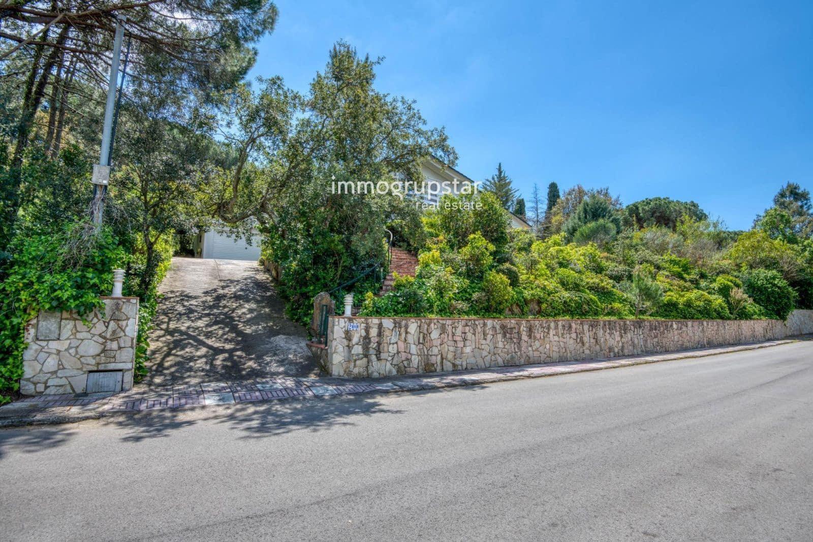 3 Zimmer Villa zu verkaufen in Santa Cristina d'Aro mit Pool Garage - 785.000 € (Ref: 9815067)