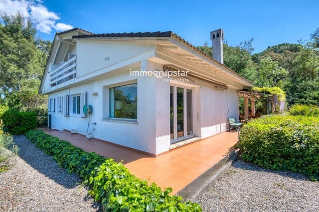 3 Zimmer Villa zu verkaufen in Santa Cristina d'Aro mit Pool Garage - 785.000 € (Ref: 9815067)
