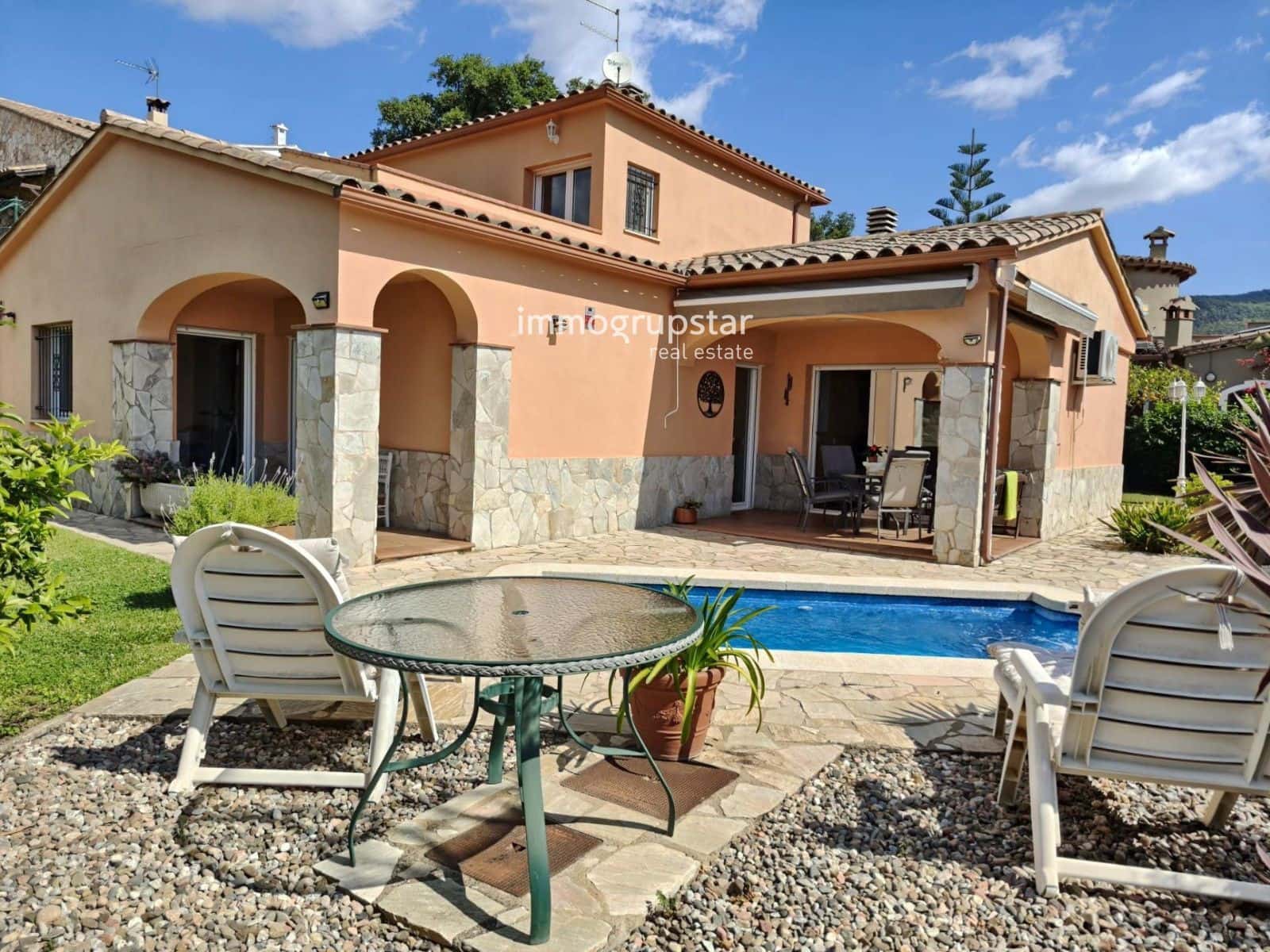 3 bedroom Villa for sale in Calonge i Sant Antoni with pool garage - € 490,000 (Ref: 9818630)