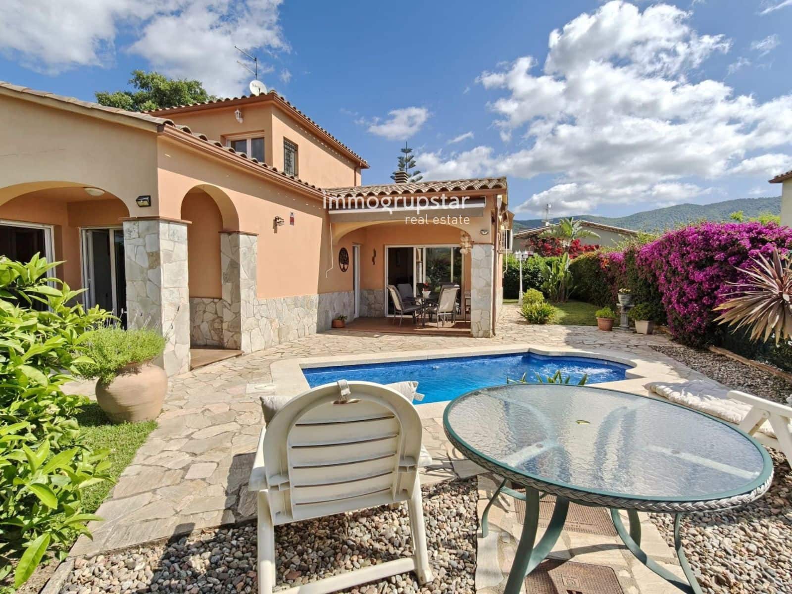 3 bedroom Villa for sale in Calonge i Sant Antoni with pool garage - € 490,000 (Ref: 9818630)