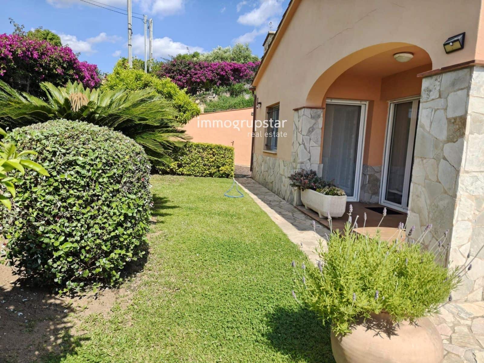 3 bedroom Villa for sale in Calonge i Sant Antoni with pool garage - € 490,000 (Ref: 9818630)