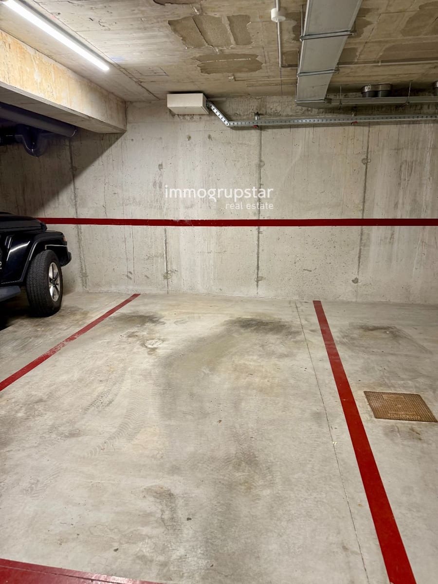 2 soveværelse Penthouse til salg i Girona by med garage - € 335.000 (Ref: 9821619)