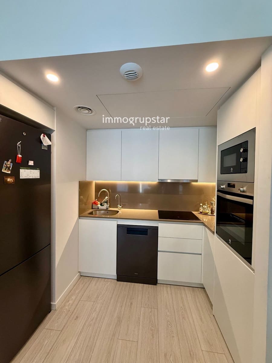 2 soveværelse Penthouse til salg i Girona by med garage - € 335.000 (Ref: 9821619)
