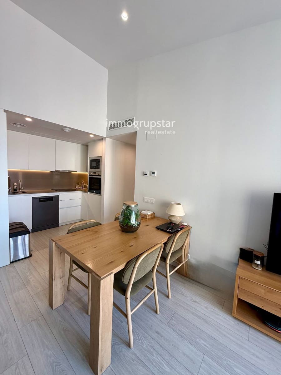 2 soveværelse Penthouse til salg i Girona by med garage - € 335.000 (Ref: 9821619)