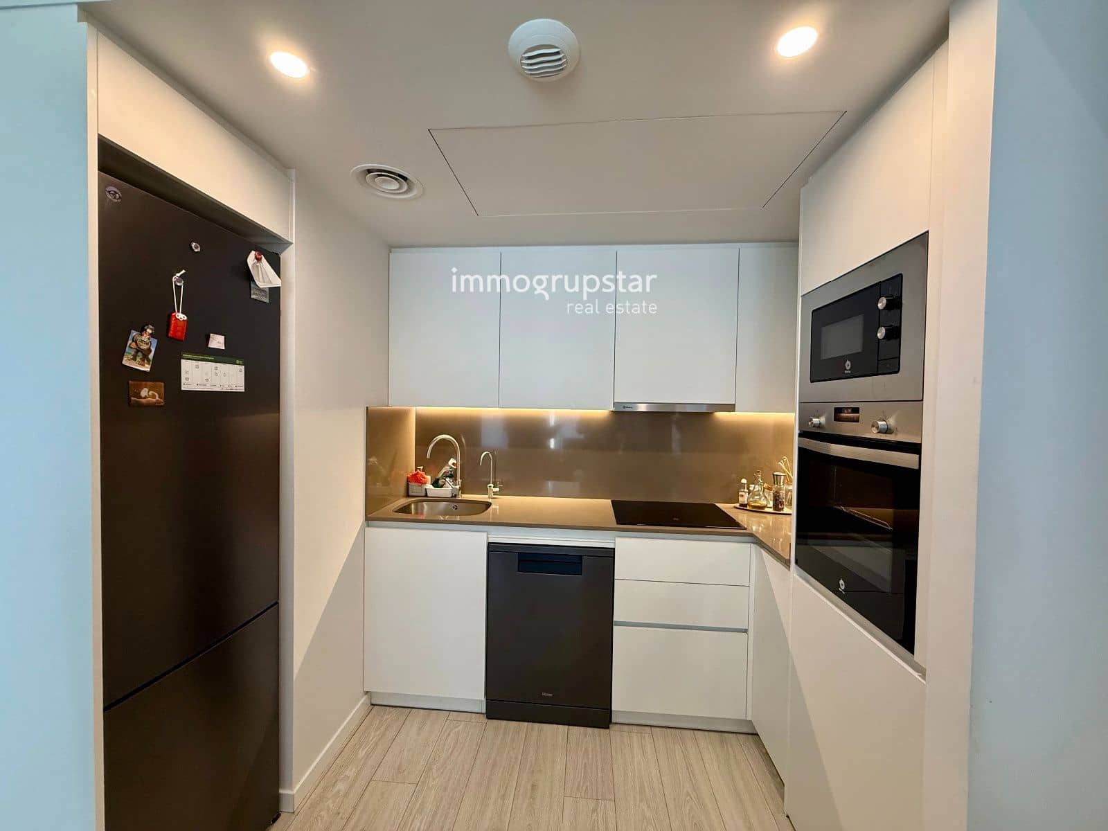 2 soveværelse Penthouse til salg i Girona by med garage - € 335.000 (Ref: 9821619)