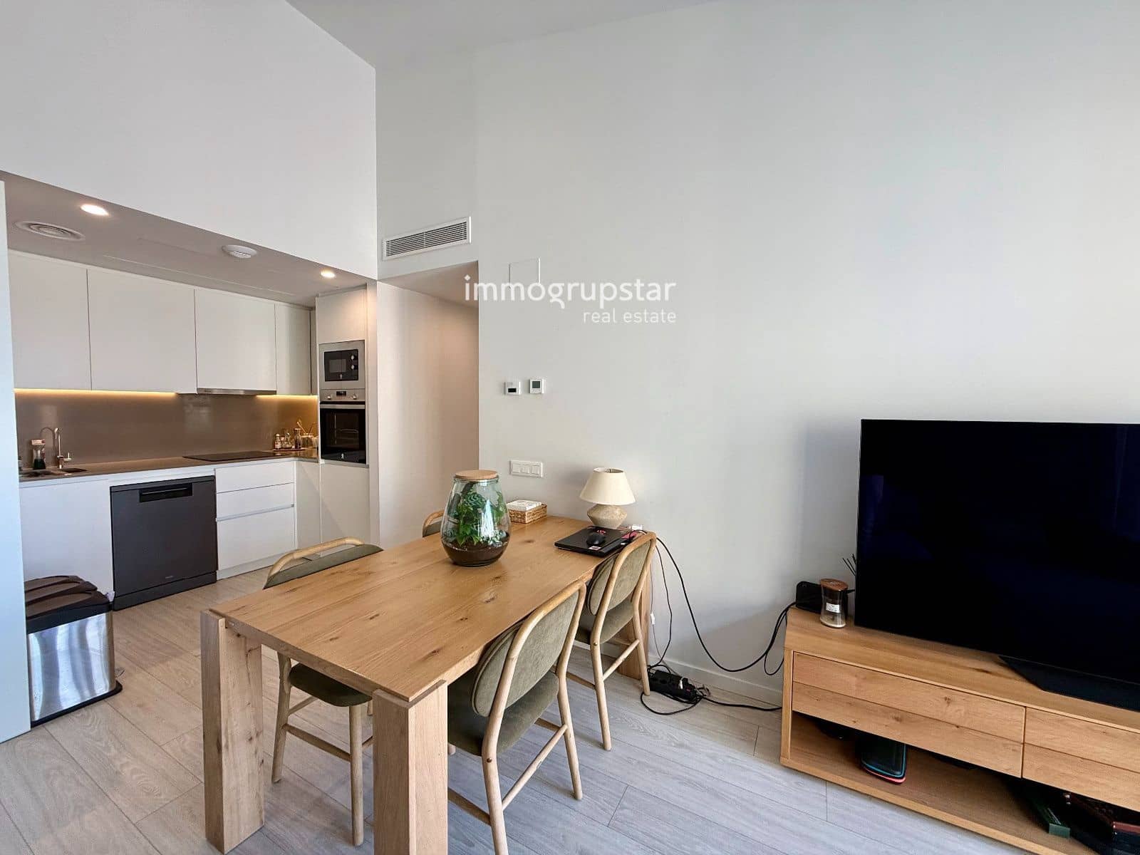 2 soveværelse Penthouse til salg i Girona by med garage - € 335.000 (Ref: 9821619)