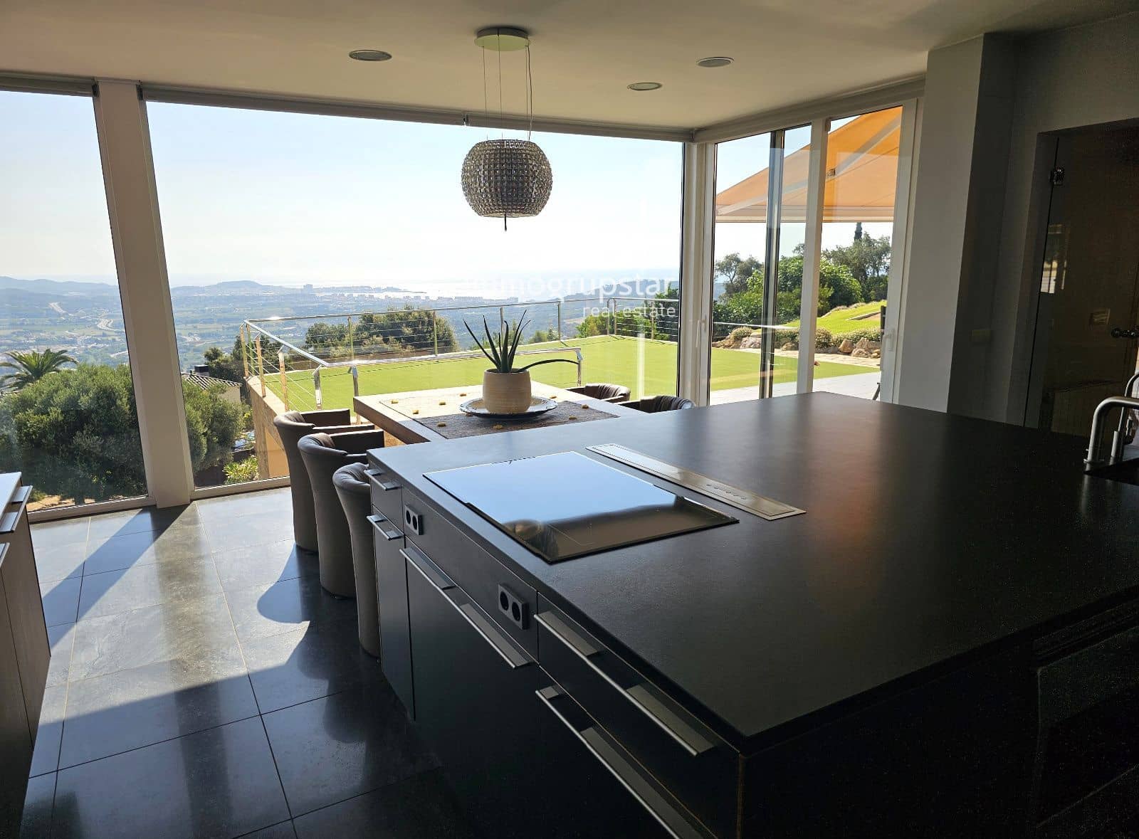 4 bedroom Villa for sale in Calonge i Sant Antoni with pool garage - € 3,150,000 (Ref: 9821717)