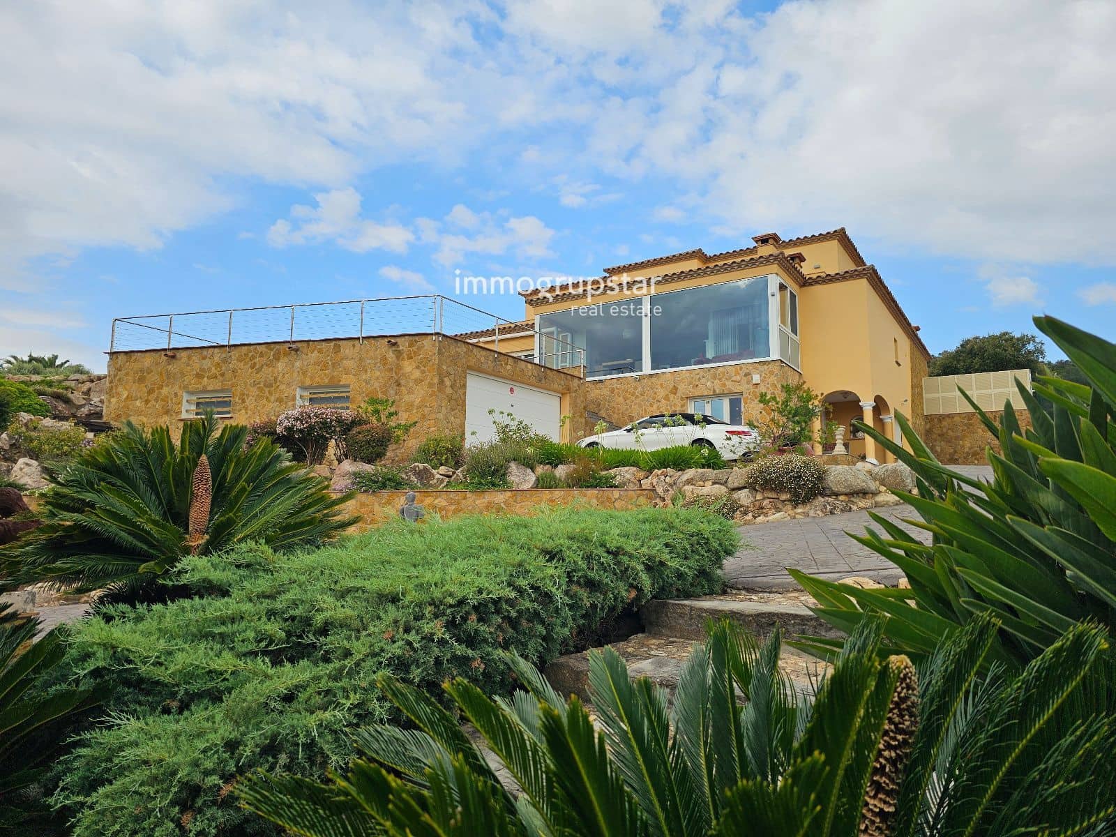 4 bedroom Villa for sale in Calonge i Sant Antoni with pool garage - € 3,150,000 (Ref: 9821717)
