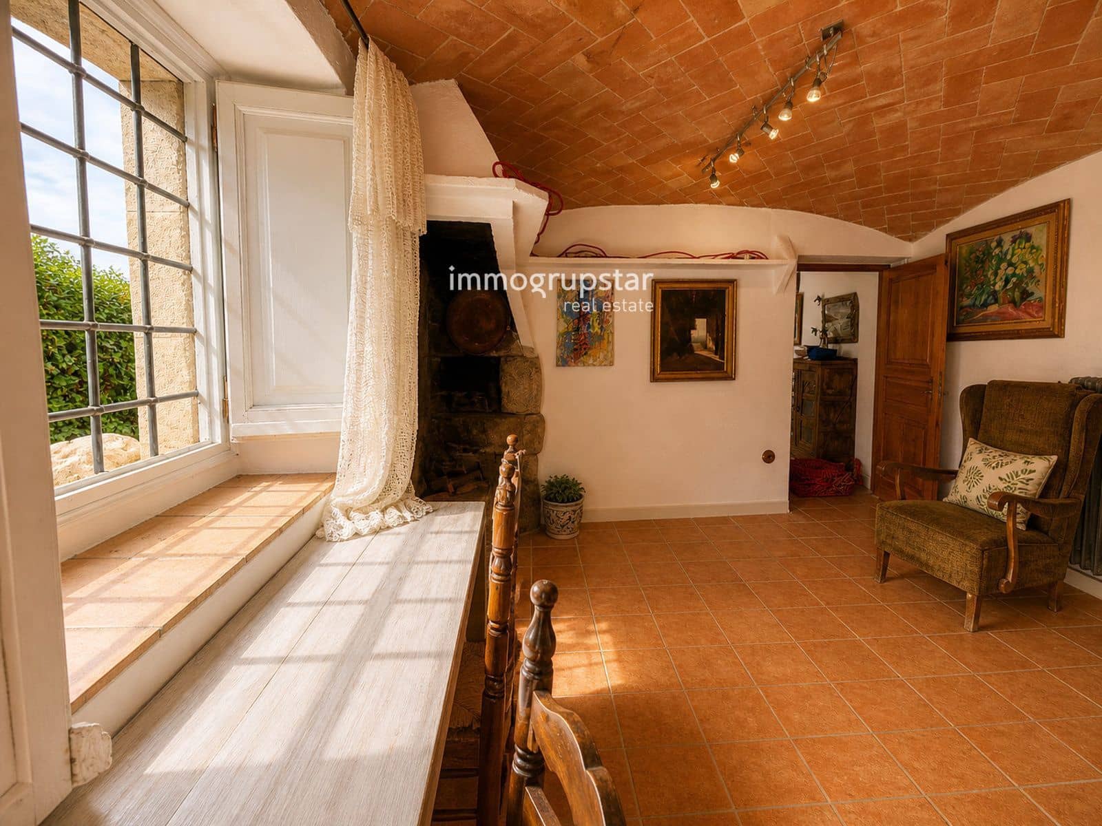 3 slaapkamer Villa te koop in Vall-llobrega met garage - € 450.000 (Ref: 9821718)