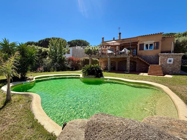 4 soverom Villa til salgs i Calonge i Sant Antoni med svømmebasseng garasje - € 590 000 (Ref: 9828047)