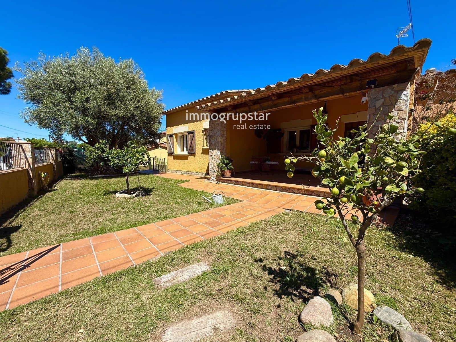 4 soveværelse Villa til salg i Calonge i Sant Antoni med swimmingpool garage - € 590.000 (Ref: 9828047)