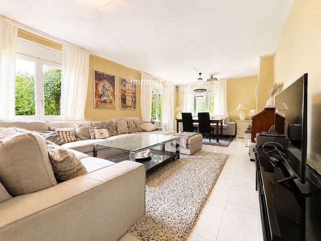3 chambre Villa/Maison à vendre à Sant Antoni de Calonge, Calonge i Sant Antoni avec piscine garage - 670 000 € (Ref: 9829919)