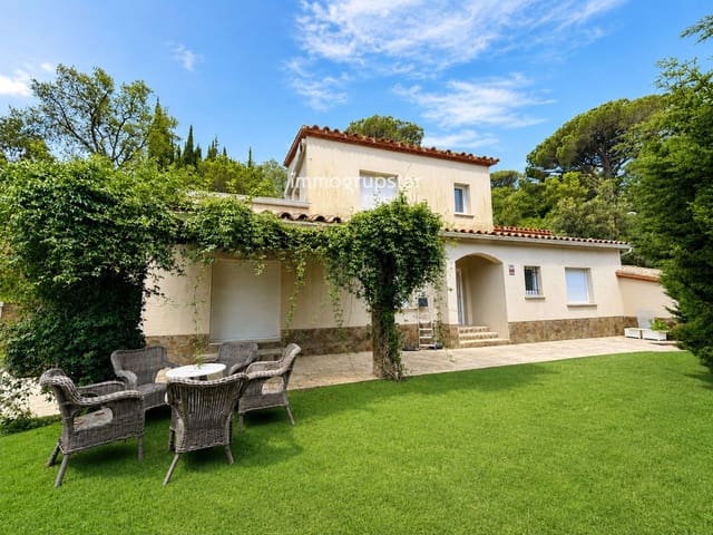 3 chambre Villa/Maison à vendre à Sant Antoni de Calonge, Calonge i Sant Antoni avec piscine garage - 670 000 € (Ref: 9829919)
