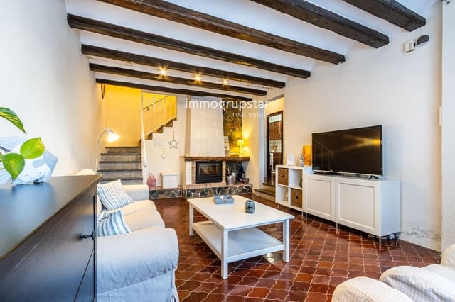 3 soveværelse Byhus til salg i Castell-Platja d'Aro - € 375.000 (Ref: 9832063)