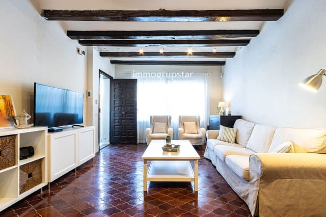 3 soveværelse Byhus til salg i Castell-Platja d'Aro - € 375.000 (Ref: 9832063)