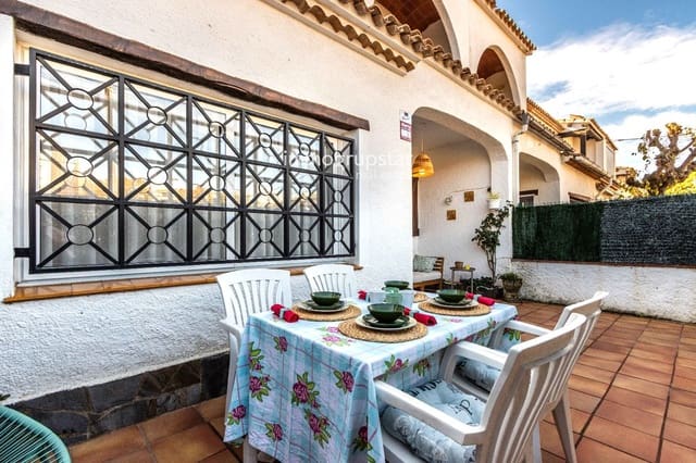 3 soveværelse Byhus til salg i Castell-Platja d'Aro - € 375.000 (Ref: 9832063)