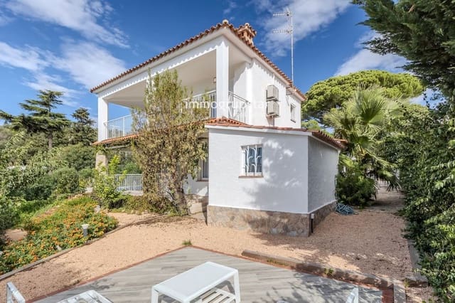 3 soverom Villa til salgs i Platja d'Aro, Castell-Platja d'Aro med svømmebasseng garasje - € 690 000 (Ref: 9836794)