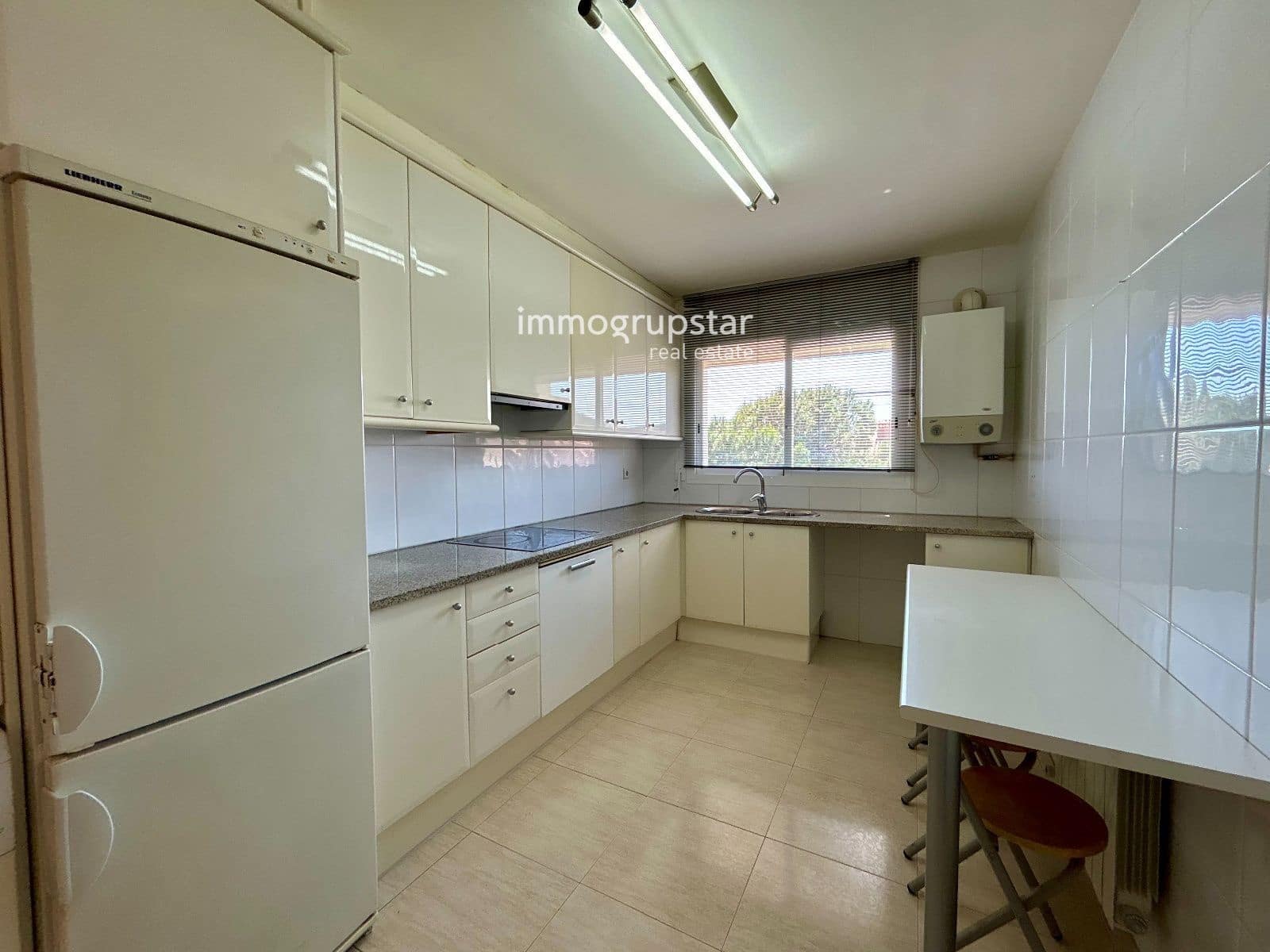 3 slaapkamer Flat te koop in Platja d'Aro met zwembad garage - € 378.500 (Ref: 9850541)