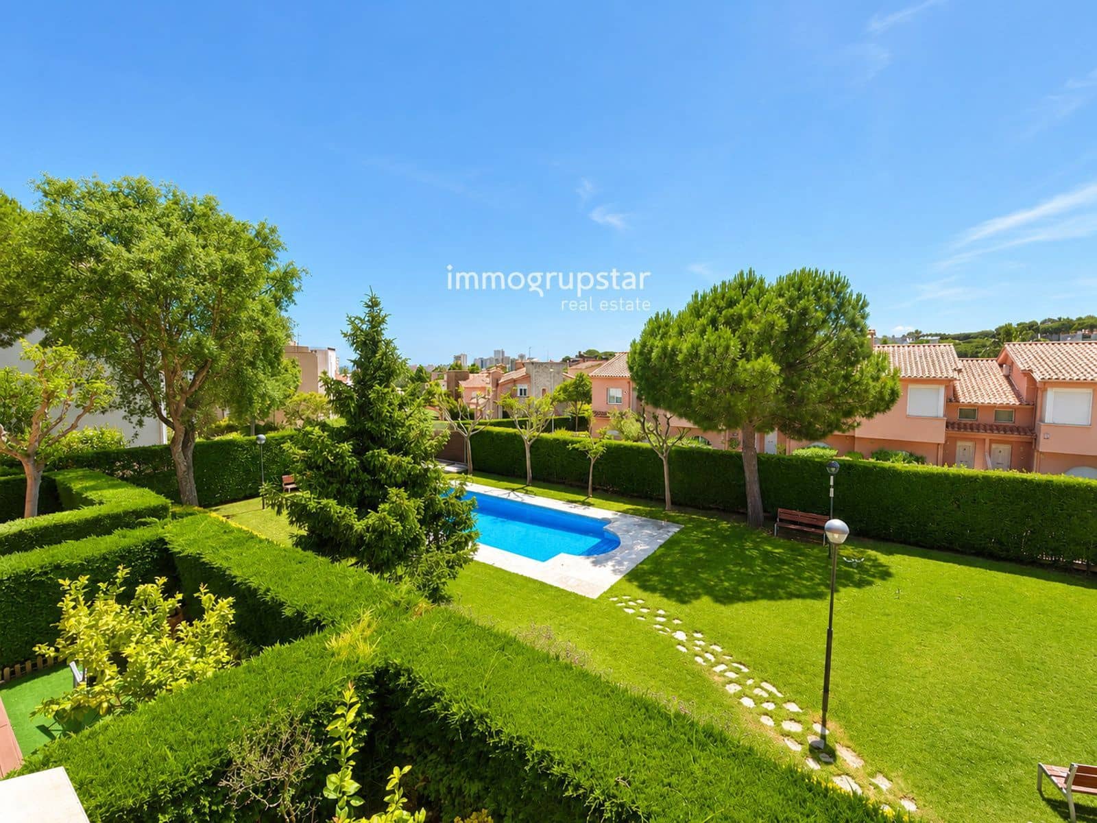 3 slaapkamer Flat te koop in Platja d'Aro met zwembad garage - € 378.500 (Ref: 9850541)