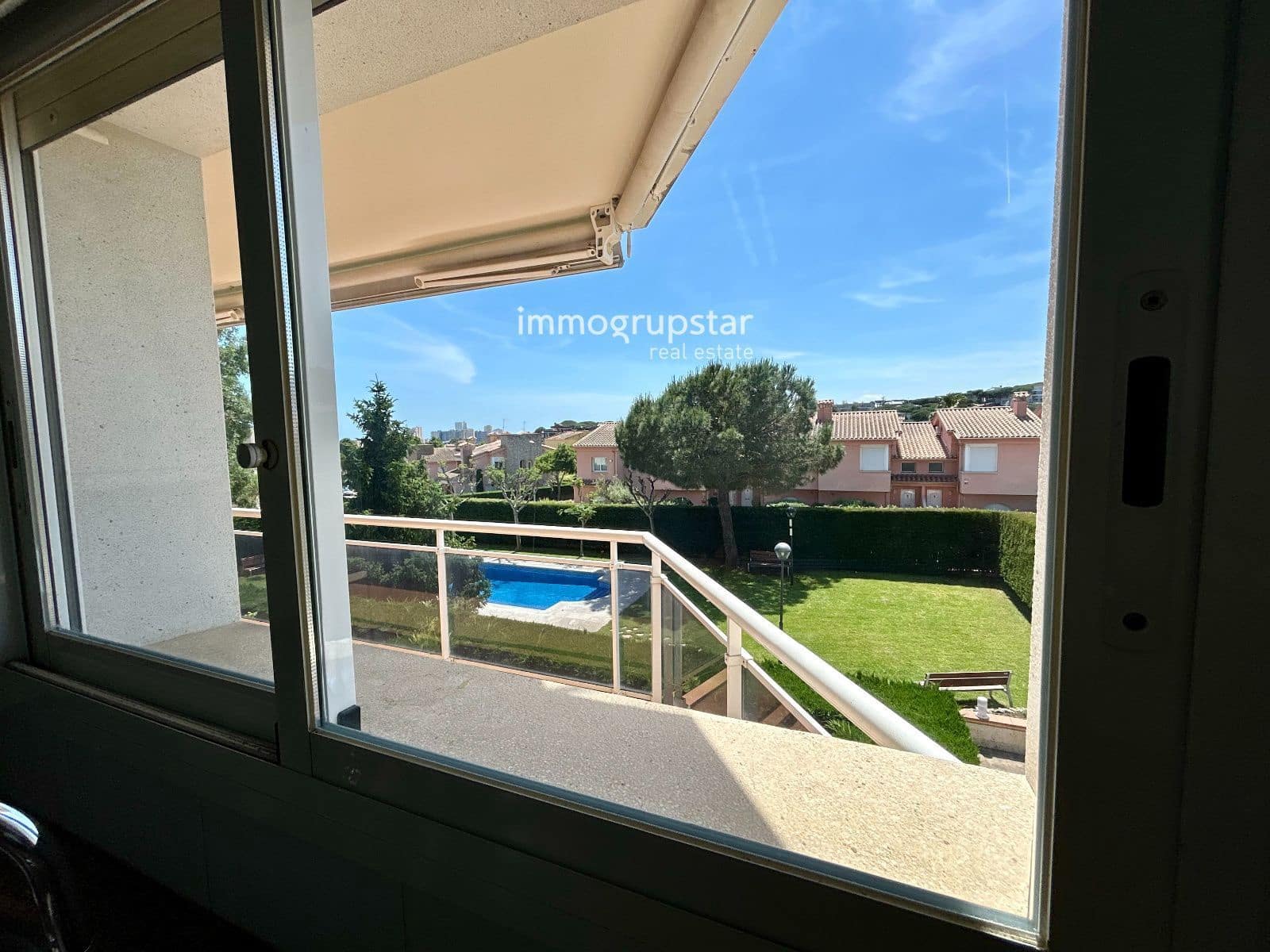 3 slaapkamer Flat te koop in Platja d'Aro met zwembad garage - € 378.500 (Ref: 9850541)