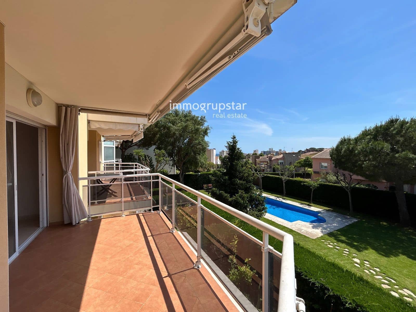 3 slaapkamer Flat te koop in Platja d'Aro met zwembad garage - € 378.500 (Ref: 9850541)