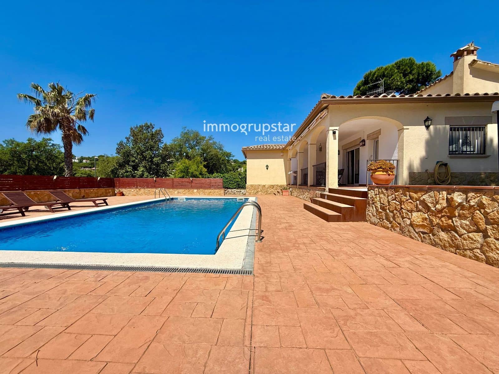 4 soverom Villa til salgs i Calonge i Sant Antoni med svømmebasseng garasje - € 590 000 (Ref: 9858891)